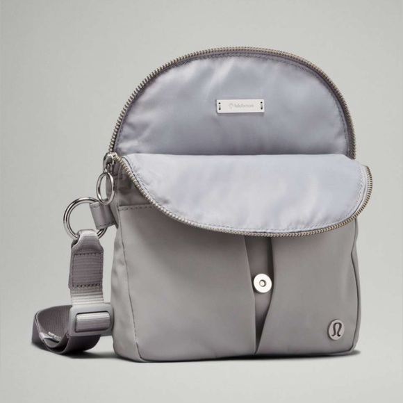 NWOT Lululemon All Night Festival Bag *Micro 1.5L Grey Unisex - Picture 4 of 11